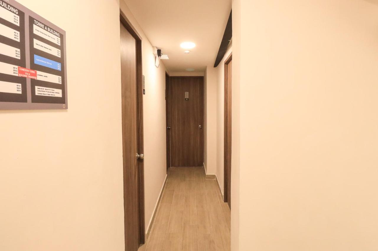 Colmena Monterrey Hotel Mexikóváros Kültér fotó